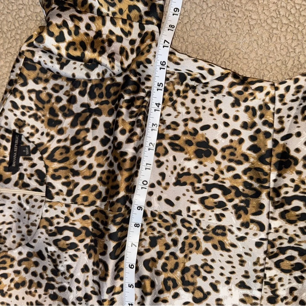 Banana Republic Black and tan leopard/ cheetah animal print Sheath Dress, satin - Picture 8 of 9